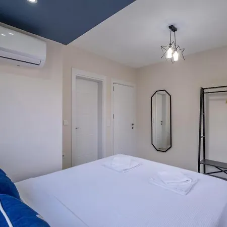Alaz Villa *